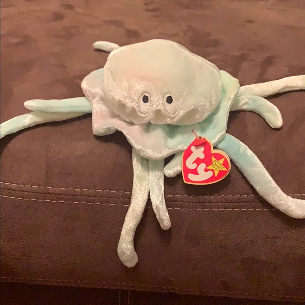 Goochy Beanie